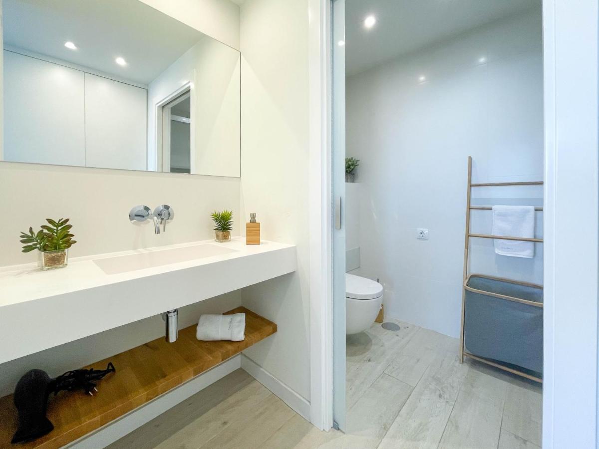 Tyba Deluxe Apartment Alicante Buitenkant foto