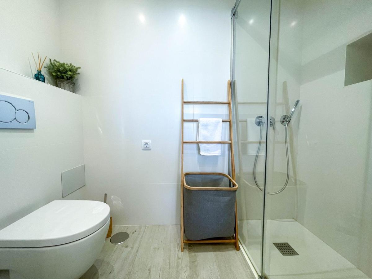 Tyba Deluxe Apartment Alicante Buitenkant foto